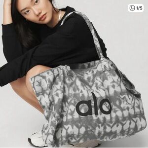 ALO Yoga Monochrome Tie-Dye Tote